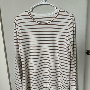 Banana Republic White and Gold Striped Timeless Tee
